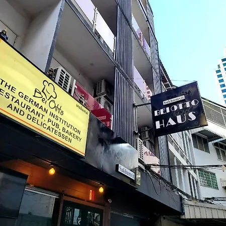 Bei Otto Haus - Sukhumvit20
